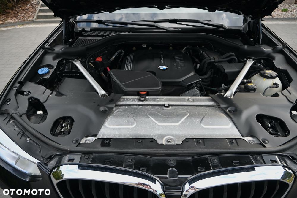 BMW X4 xDrive20d Business Edition sport - 36