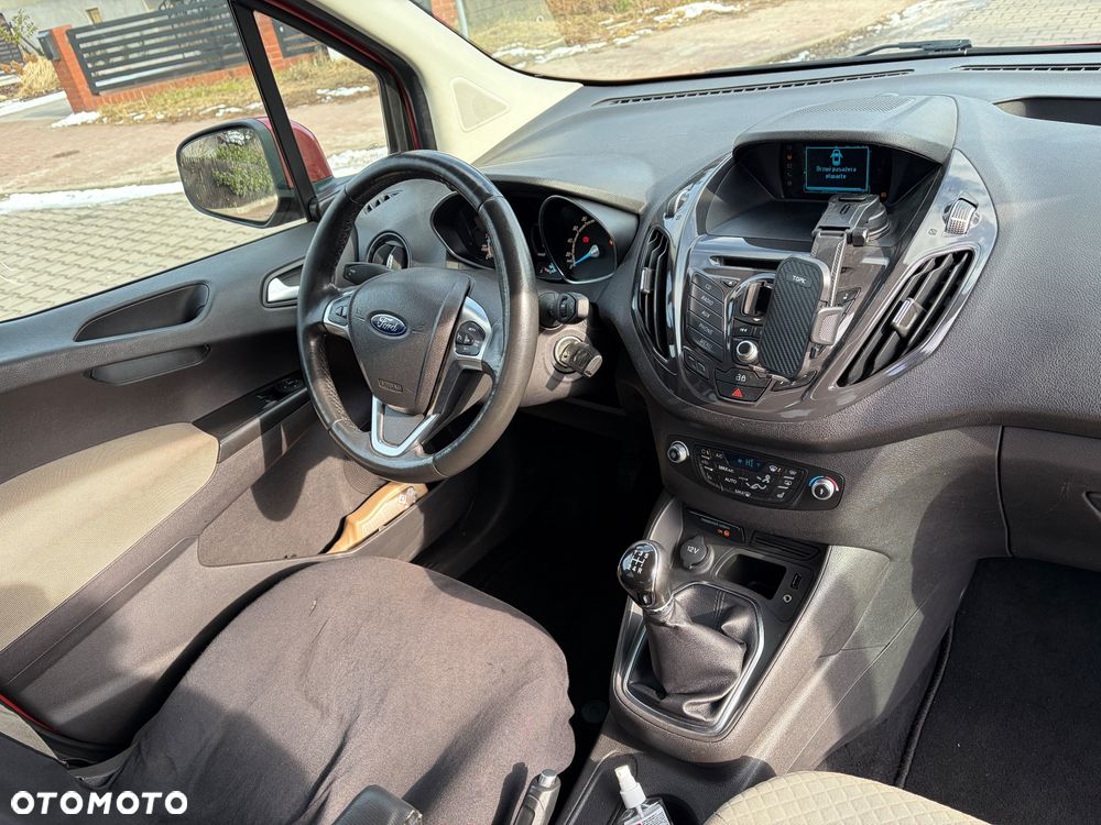Ford Tourneo Connect 1.5 TDCi Titanium - 8