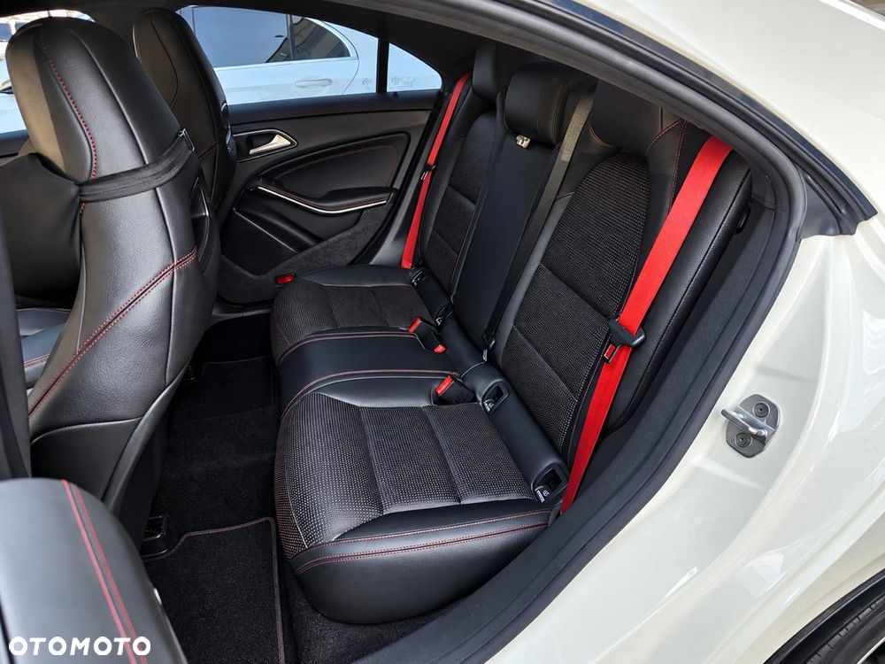 Mercedes-Benz CLA AMG 45 4Matic 7G-DCT - 8