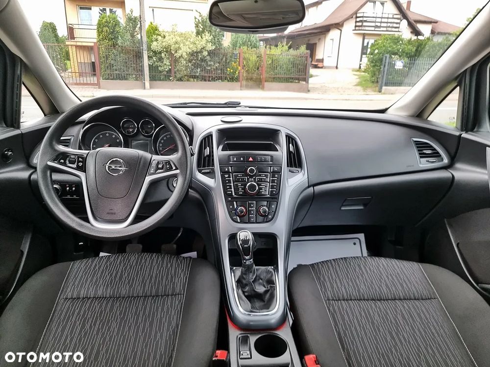 Opel Astra 1.4 Turbo Edition - 10