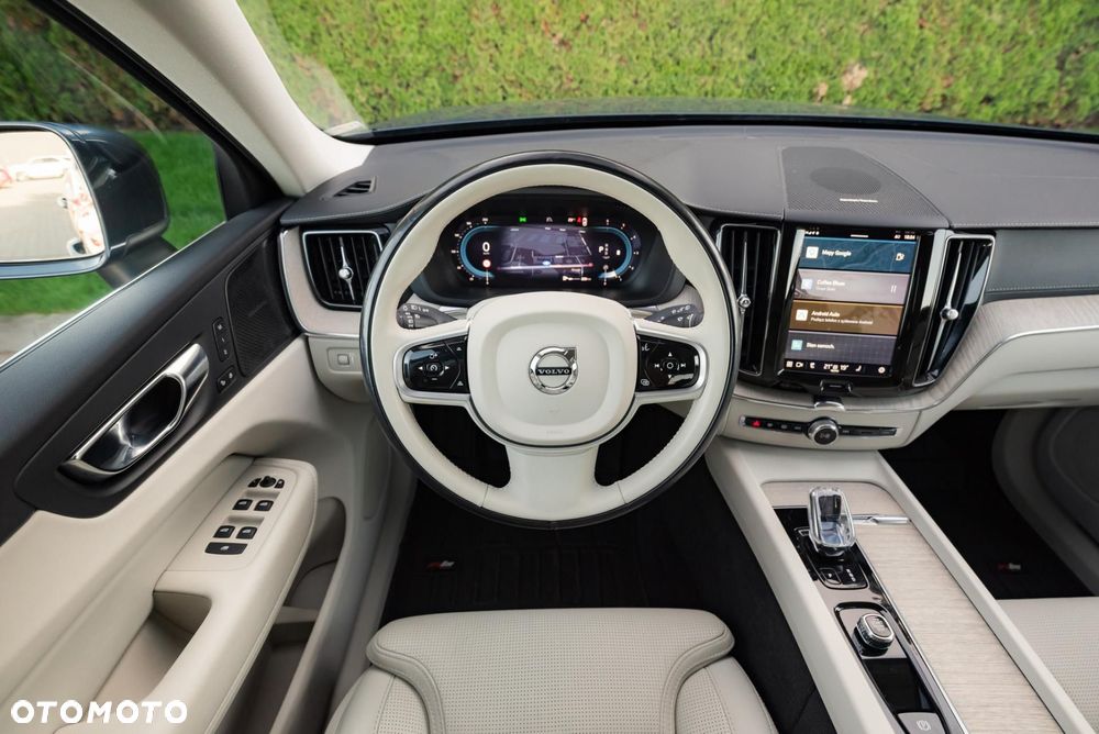 Volvo XC 60 B4 D AWD Inscription - 12