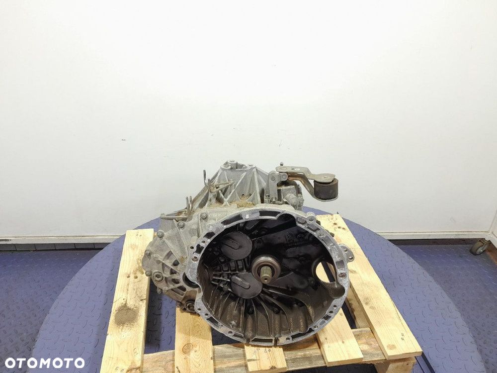MERCEDES A-KLASA W176 1.6 CGI SKRZYNIA BIEGÓW MANUALNA 711643 6B - 2