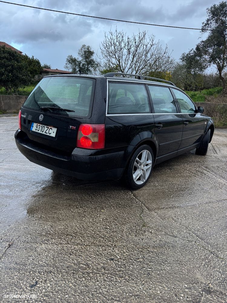 VW Passat Variant 1.9 TDi Trendline - 4