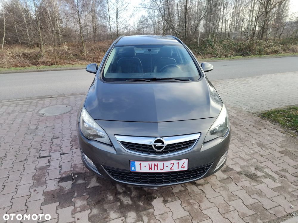 Opel Astra 1.7 CDTI DPF 150 Jahre - 12