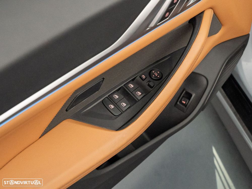 BMW i4 - 21