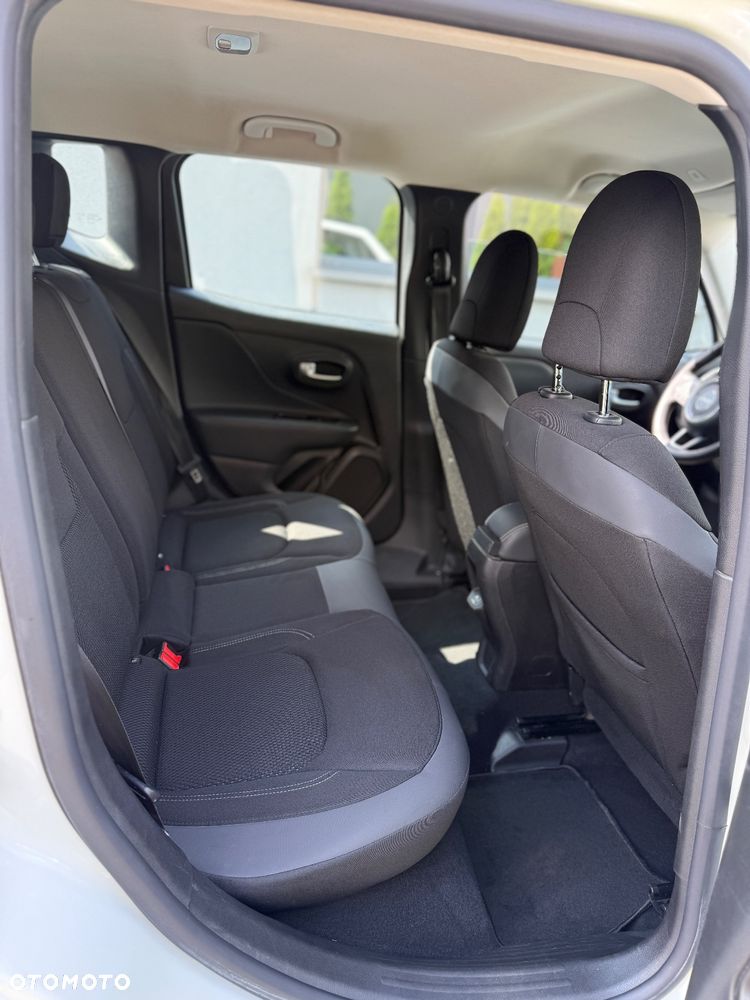 Jeep Renegade - 28