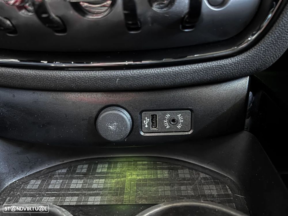 MINI Clubman One D - 17