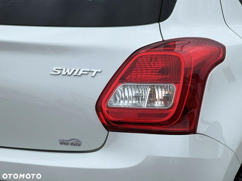 Suzuki Swift 1.2 Premium Plus CVT - 13