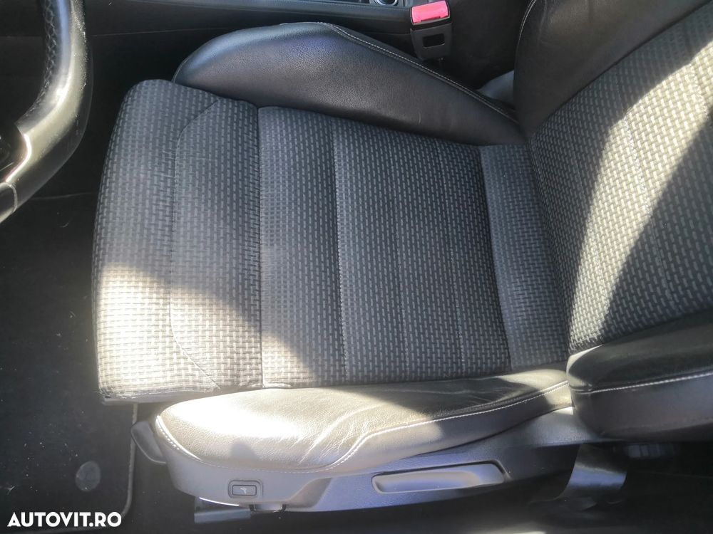 Volkswagen Golf 2.0 TDI (BlueMotion Technology) DSG Highline - 16