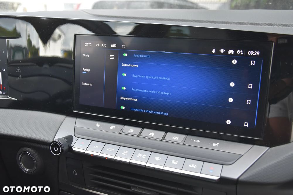 Opel Astra 1.6 T Plug-in Hybrid Elegance - 19
