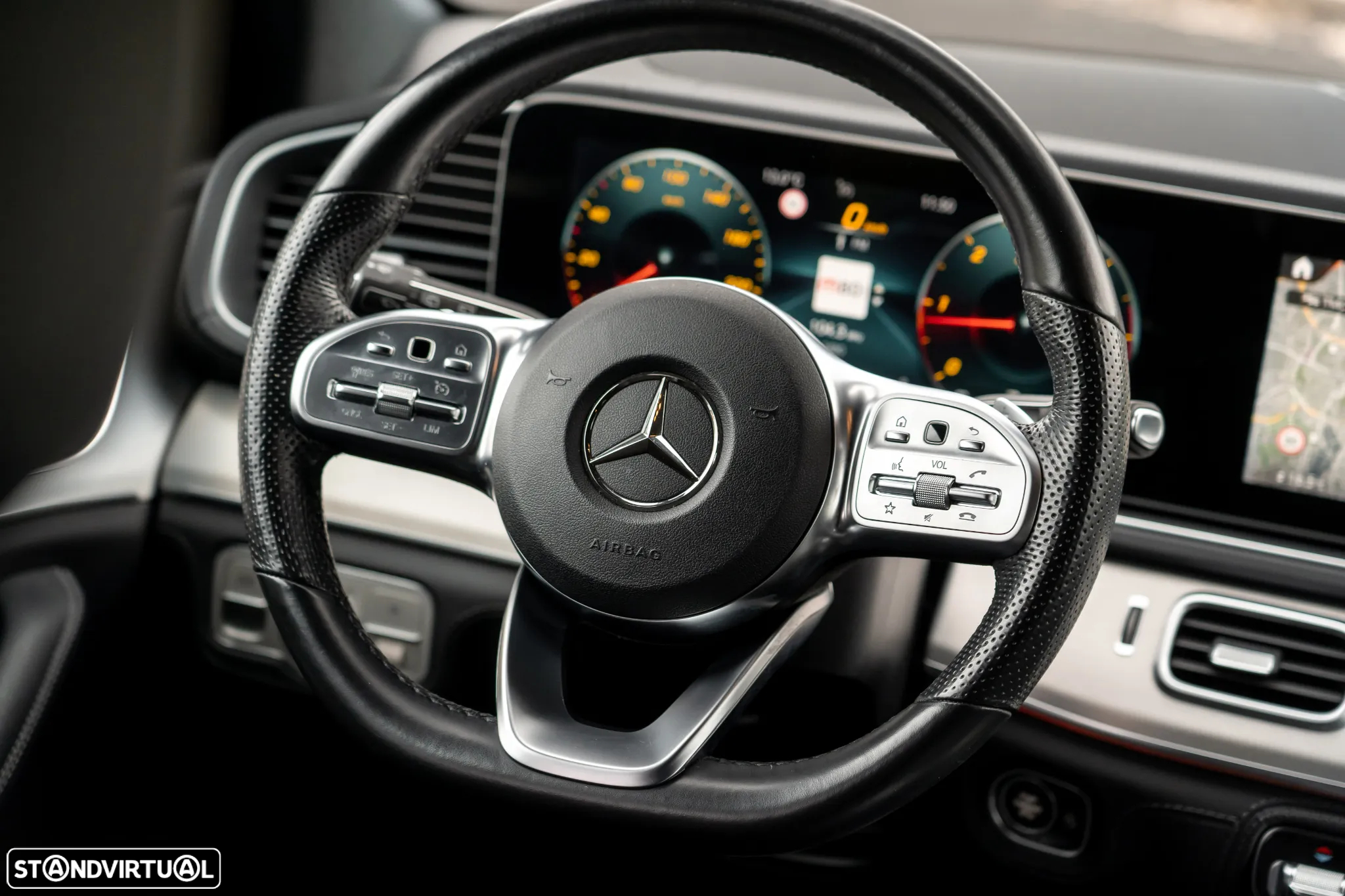 Mercedes-Benz GLE 300 d 4Matic - 18