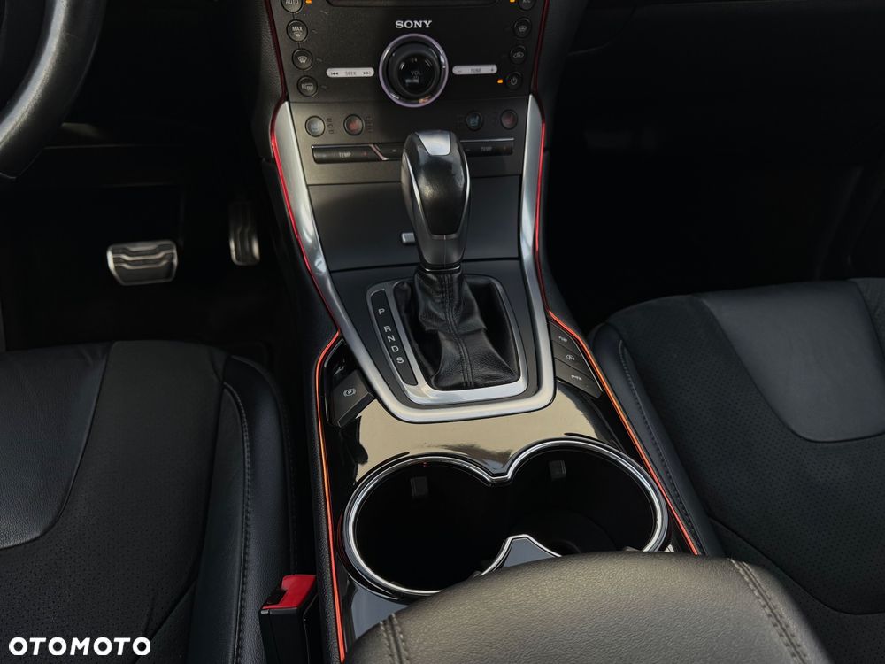 Ford Edge 2.0 TDCi Twin-Turbo 4WD ST-Line - 18