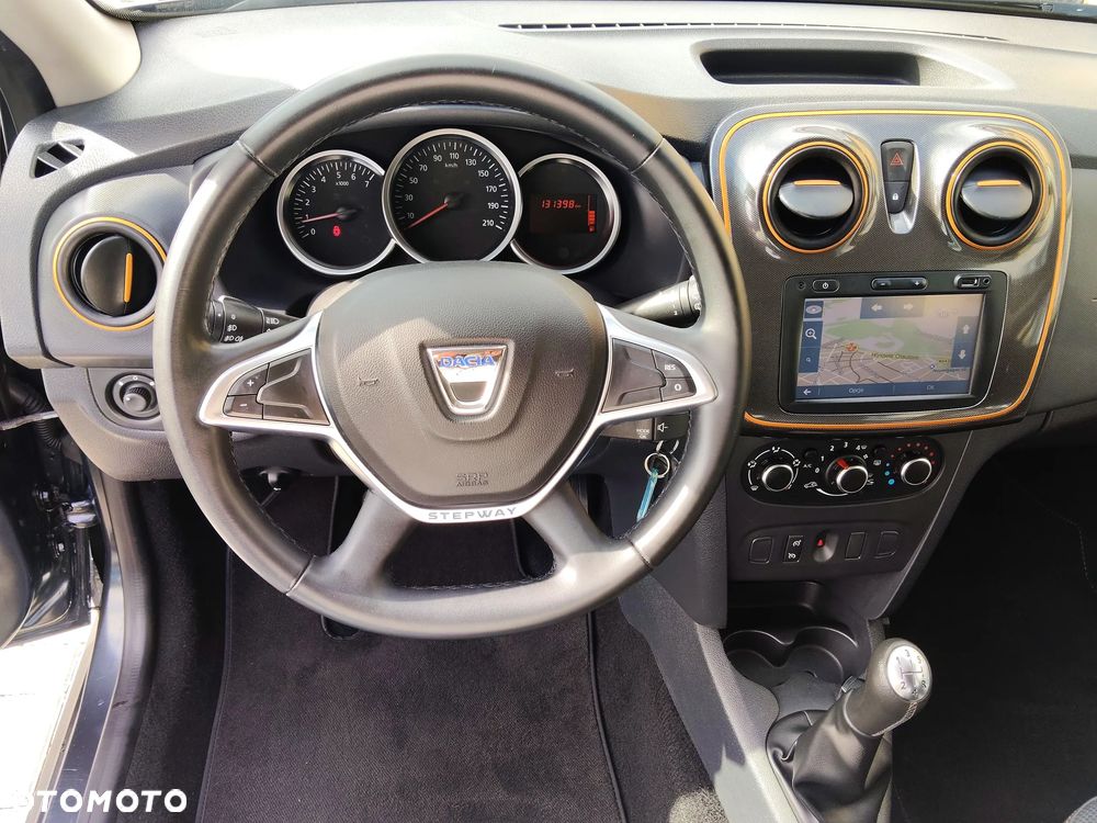 Dacia Sandero Stepway TCe 90 (S&S) Celebration - 13