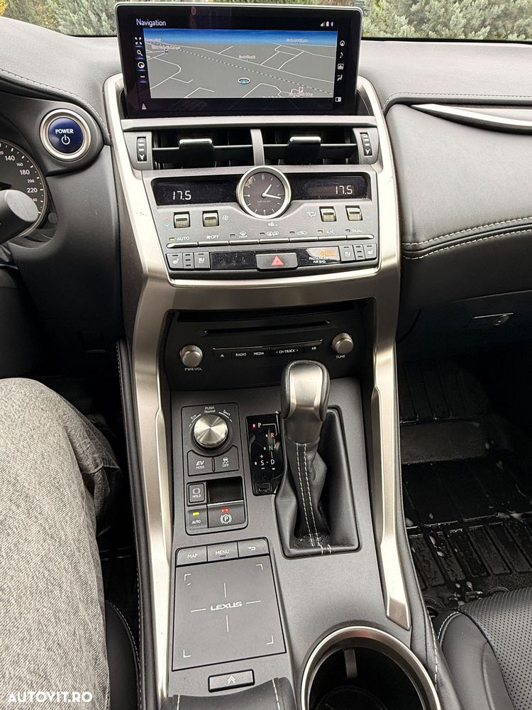 Lexus Seria NX - 8