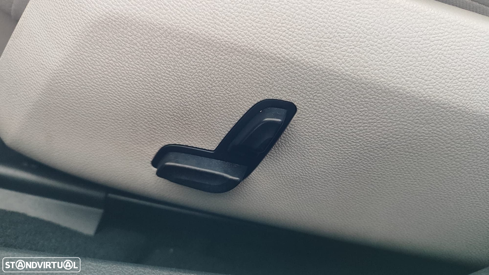 Mercedes-Benz E 220 CDi Avantgarde - 24