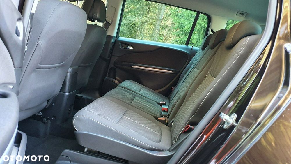 Opel Zafira - 9