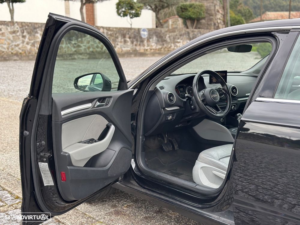 Audi A3 Sportback 1.6 TDI S tronic design - 21