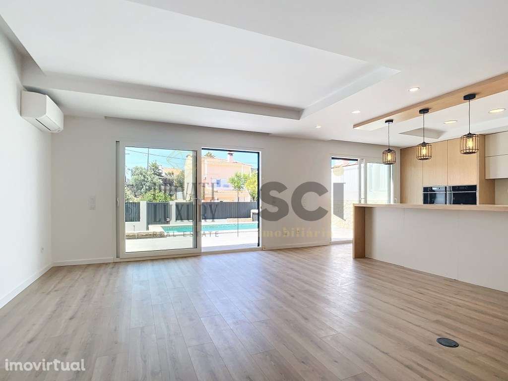 Moradia T4 na Charneca da Caparica | Piscina e Garagem - Grande imagem: 5/25