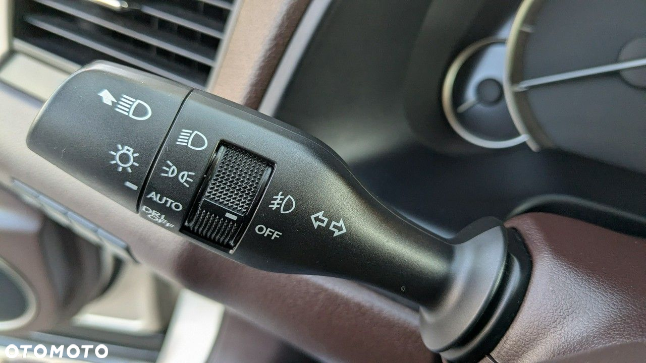 Lexus RX - 27
