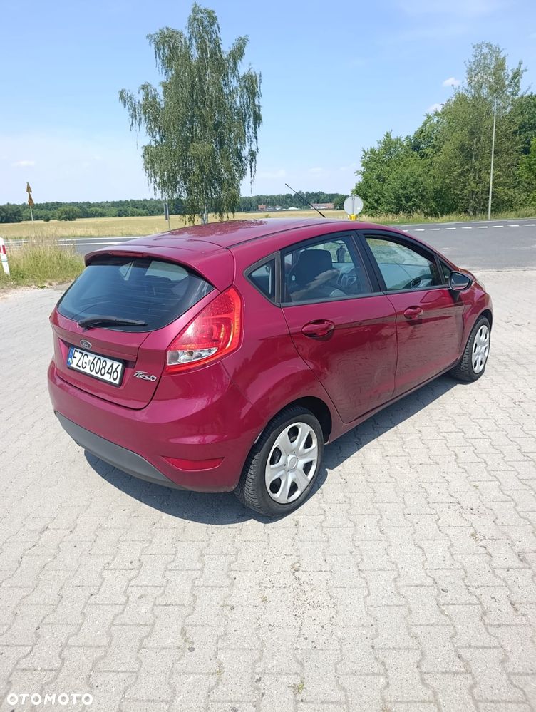 Ford Fiesta 1.25 Ambiente - 1