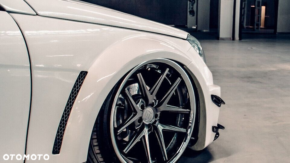 Mercedes C Klasa W204 Black Series Body Kit Pakiet - 6