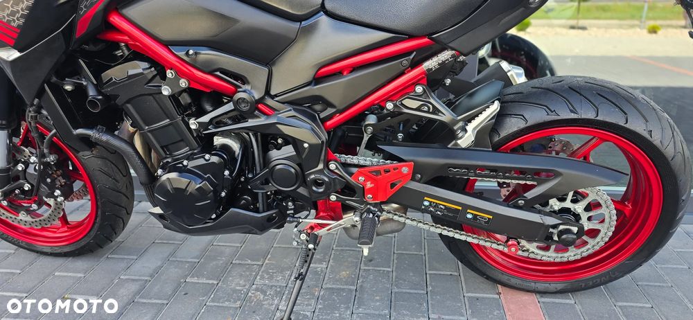Kawasaki Z 900 - 33