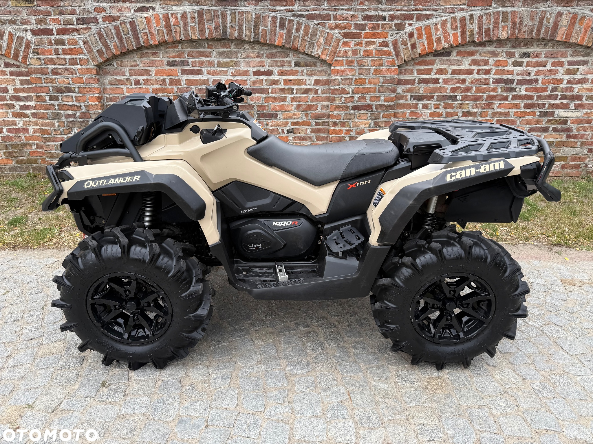 Can-Am Outlander Max