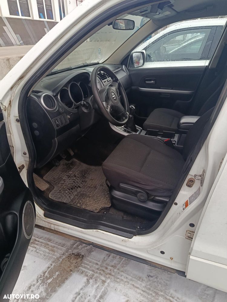 Suzuki Grand Vitara - 6