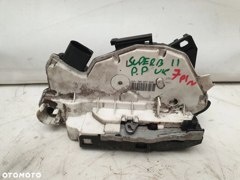 Skoda Superb II Zamek Drzwi Prawy Przód P.P. 5N2837016C 7 PIN UK - 1