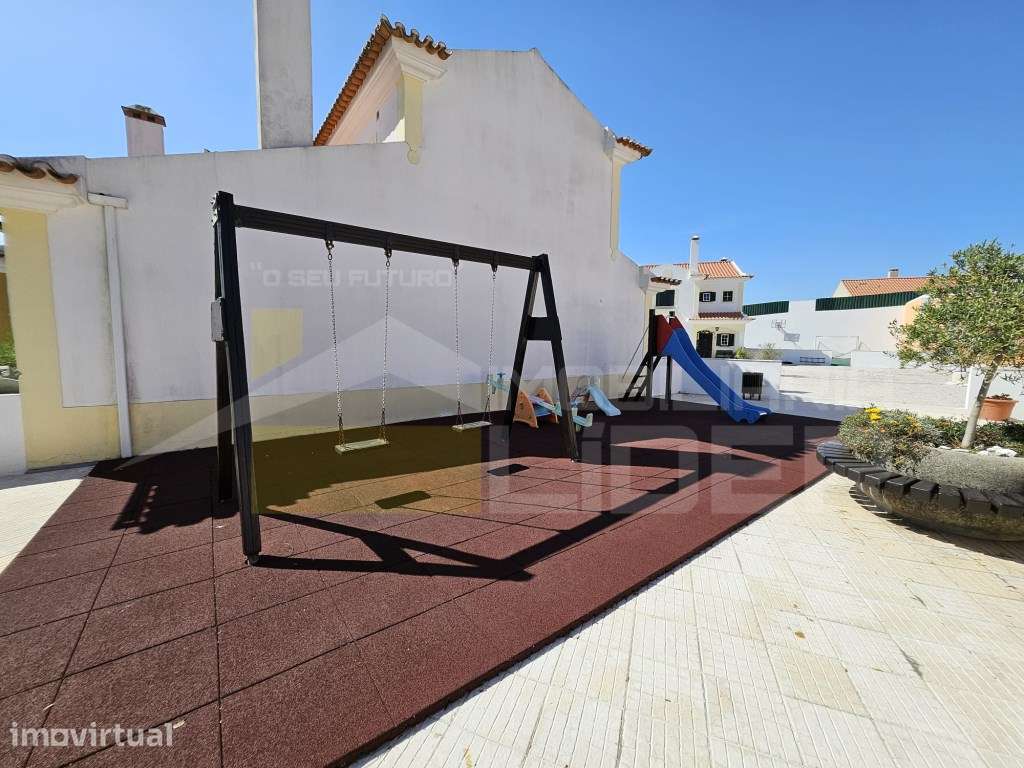 Exclusividade Imobiliária Lider 
Moradia T4 em Condomínio Fechado ... - Grande imagem: 4/55