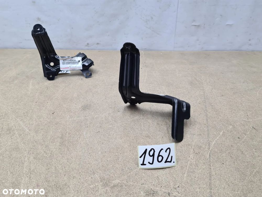 Toyota Yaris 4 IV 53714-K0020 uchwyt wspornik mocowanie błotnika lewy przód - 3
