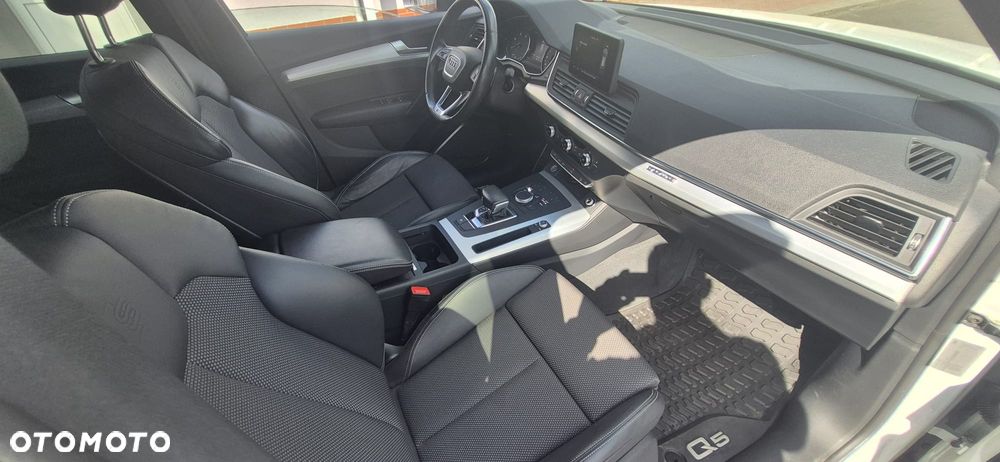 Audi Q5 40 TDI Quattro S tronic design - 11