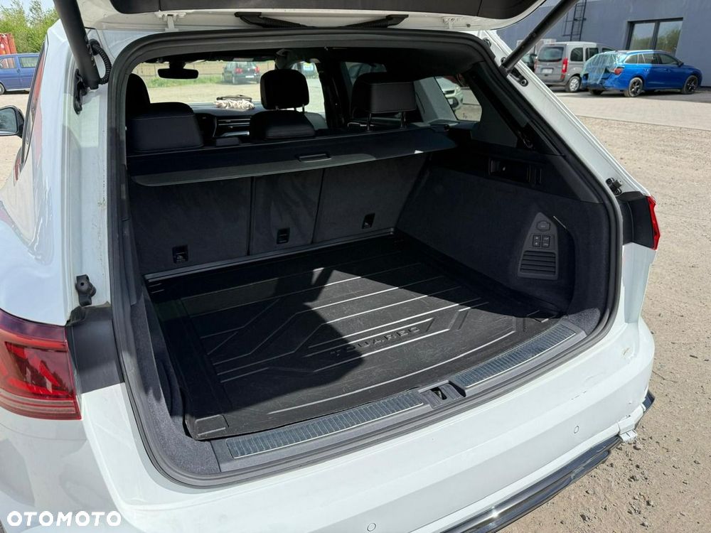 Volkswagen Touareg 3.0 V6 TDI SCR 4Motion Automatik R-Line - 13