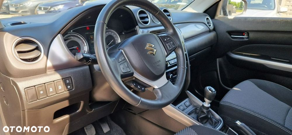 Suzuki Vitara - 19