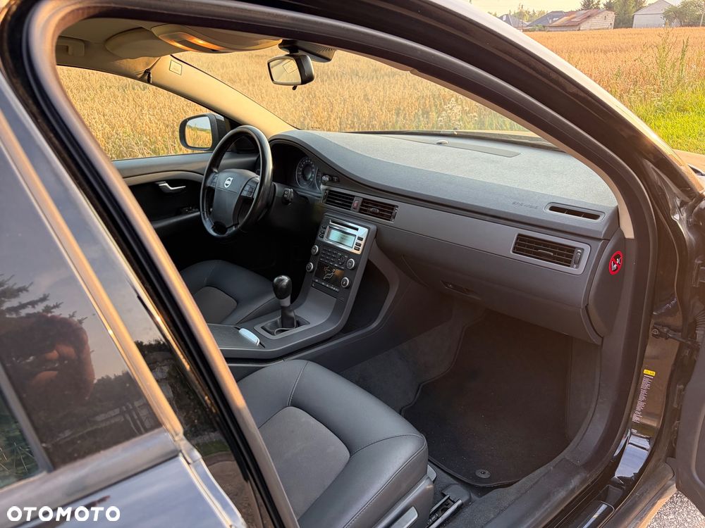 Volvo V70 2.0D Momentum - 15