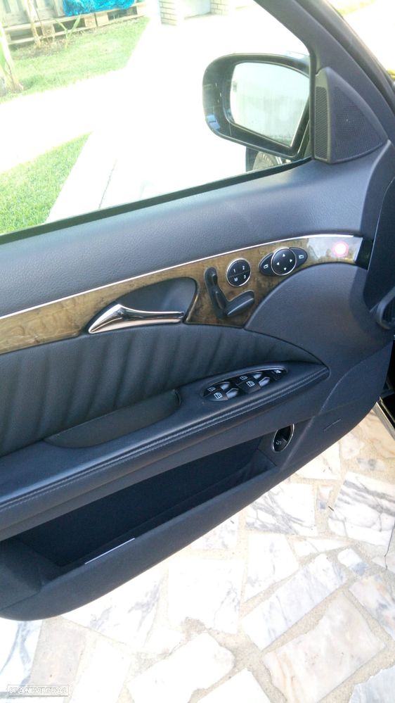 Mercedes-Benz E 320 CDi Avantgarde - 11