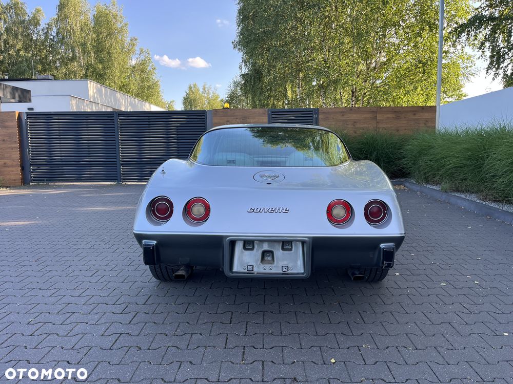 Chevrolet Corvette - 7