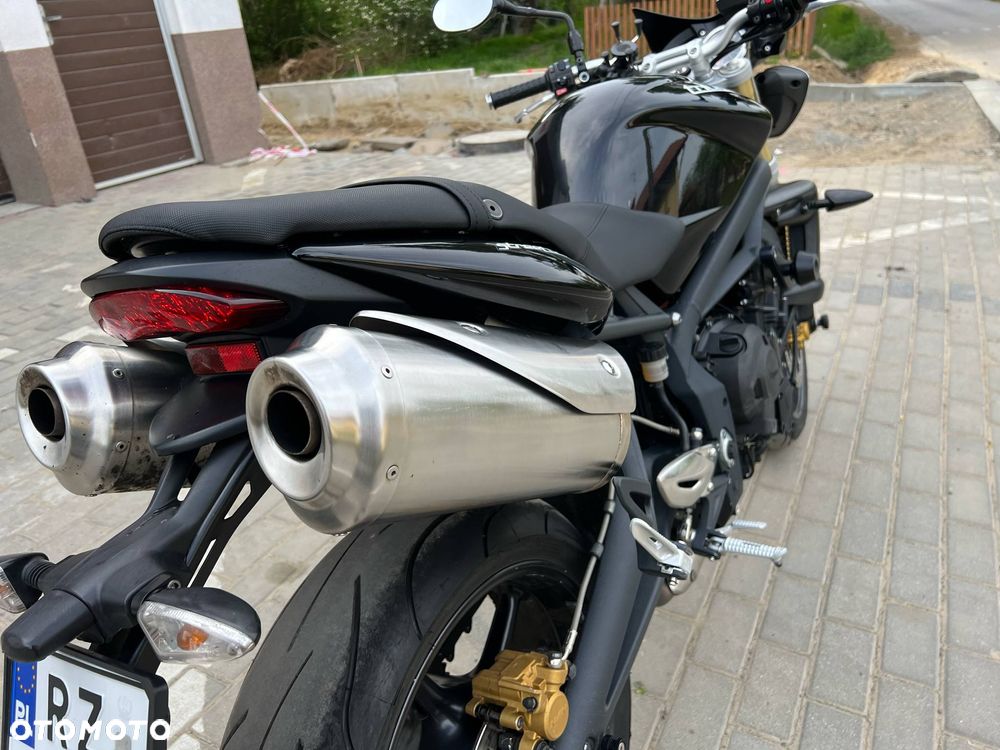 Triumph Street Triple - 2