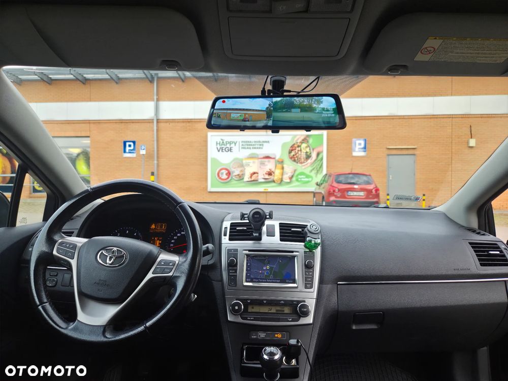 Toyota Avensis 2.0 D-4D Active - 10