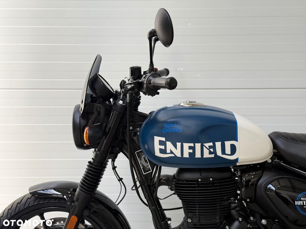 Royal Enfield HNTR - 24