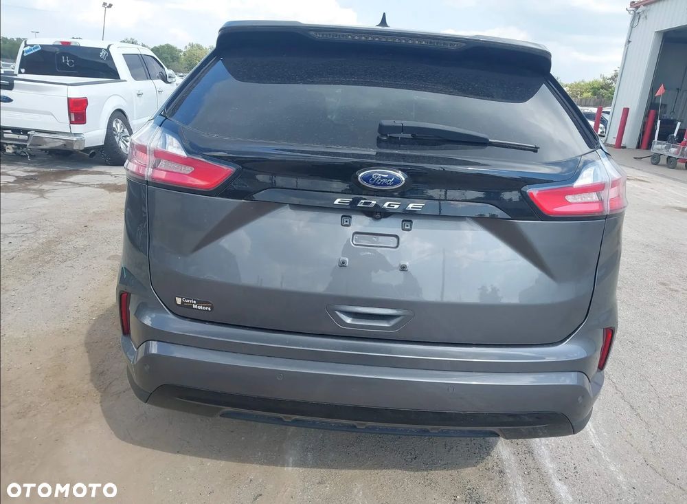 Ford Edge - 4