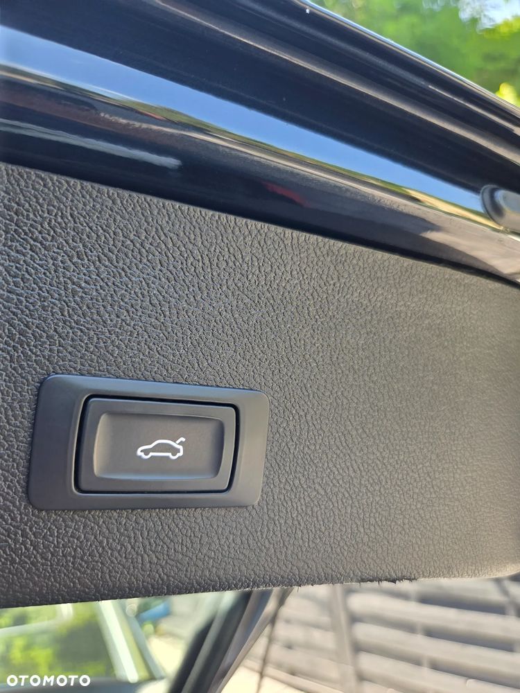 Audi A4 Avant 2.0 TDI DPF quattro S tronic Attraction - 19