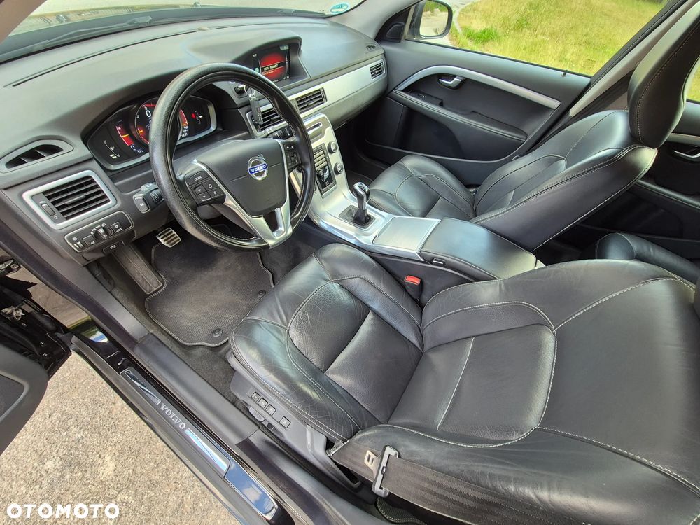 Volvo V70 D3 Summum - 24