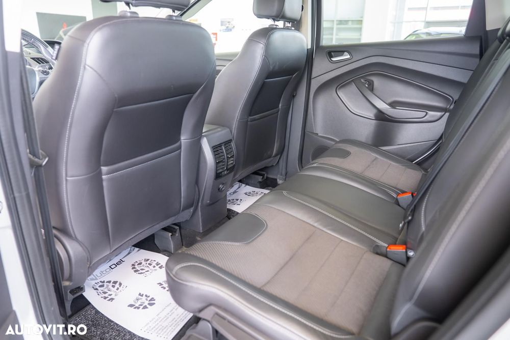 Ford Kuga 2.0 TDCi 4x4 Titanium - 22