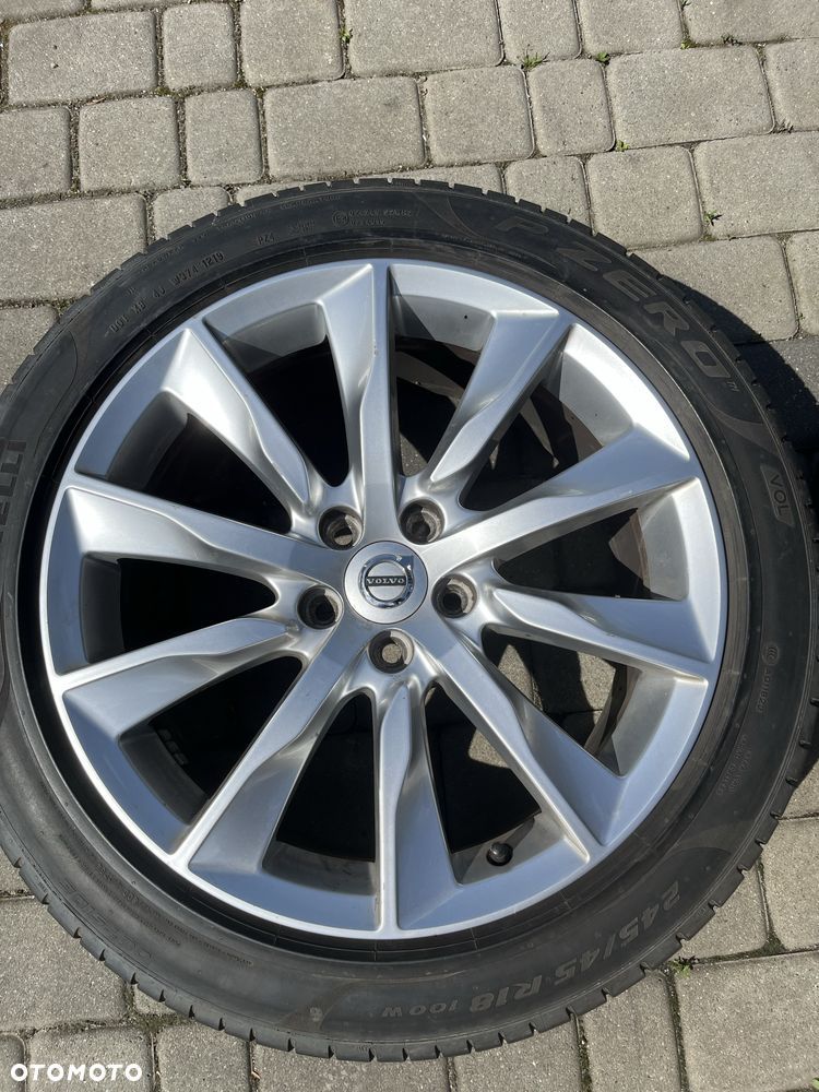 Alufelgi 5x108 18 cali Volvo V90 V60 S90 S60 opony 245/45/18