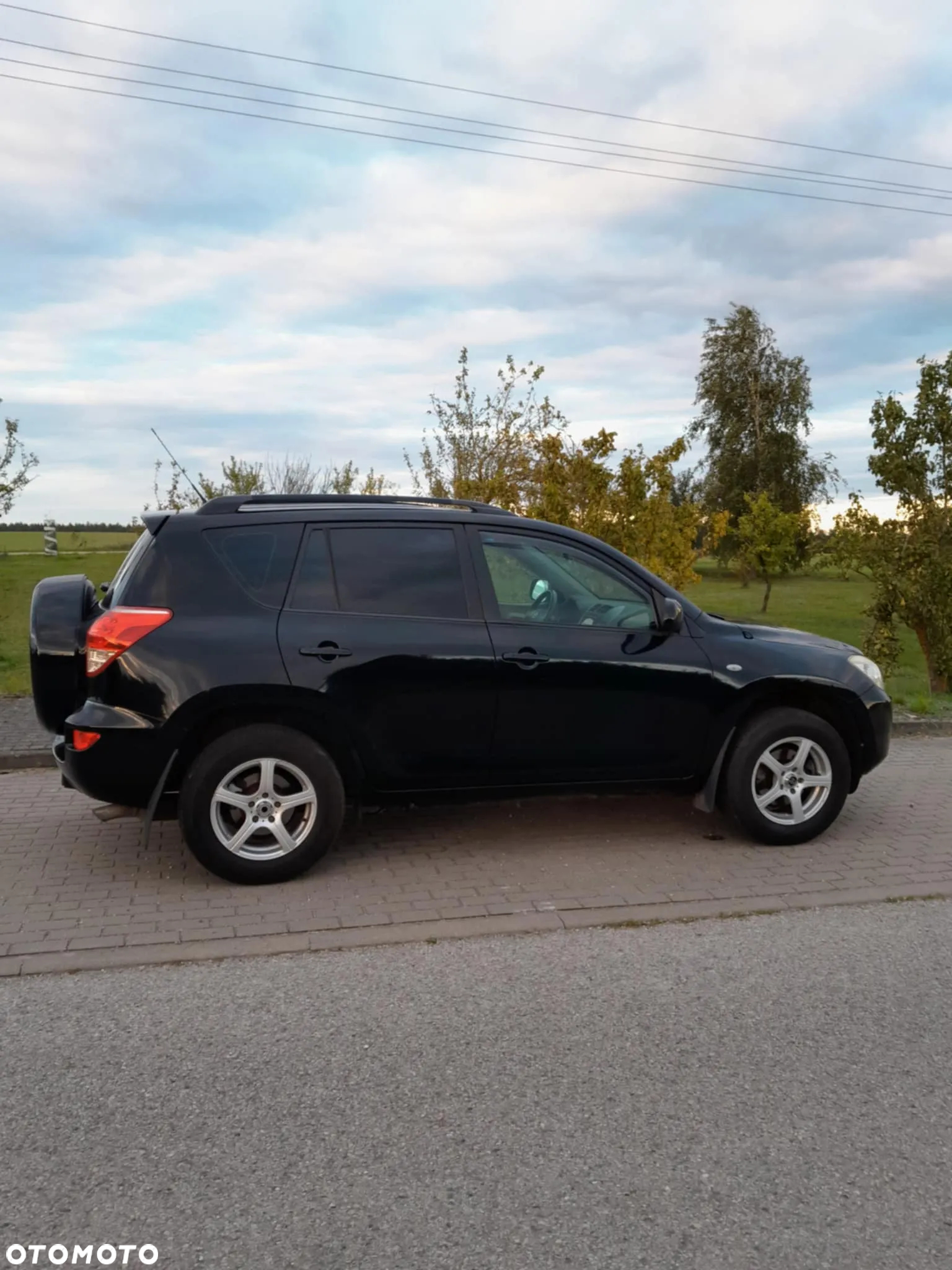 Toyota RAV4 - 8