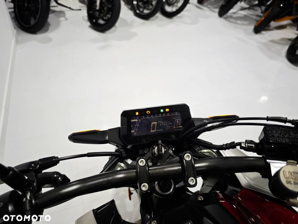 Honda CB - 7
