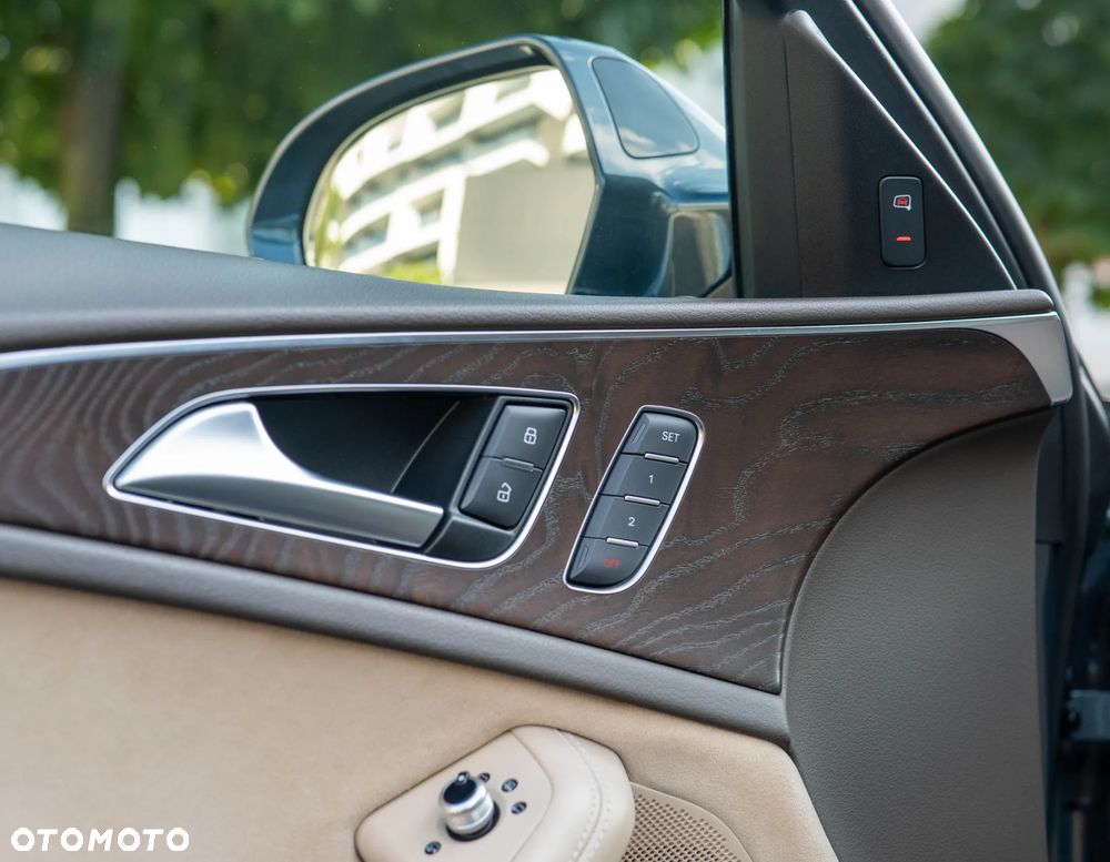 Audi A6 Avant 3.0 TFSI Quattro S tronic - 13
