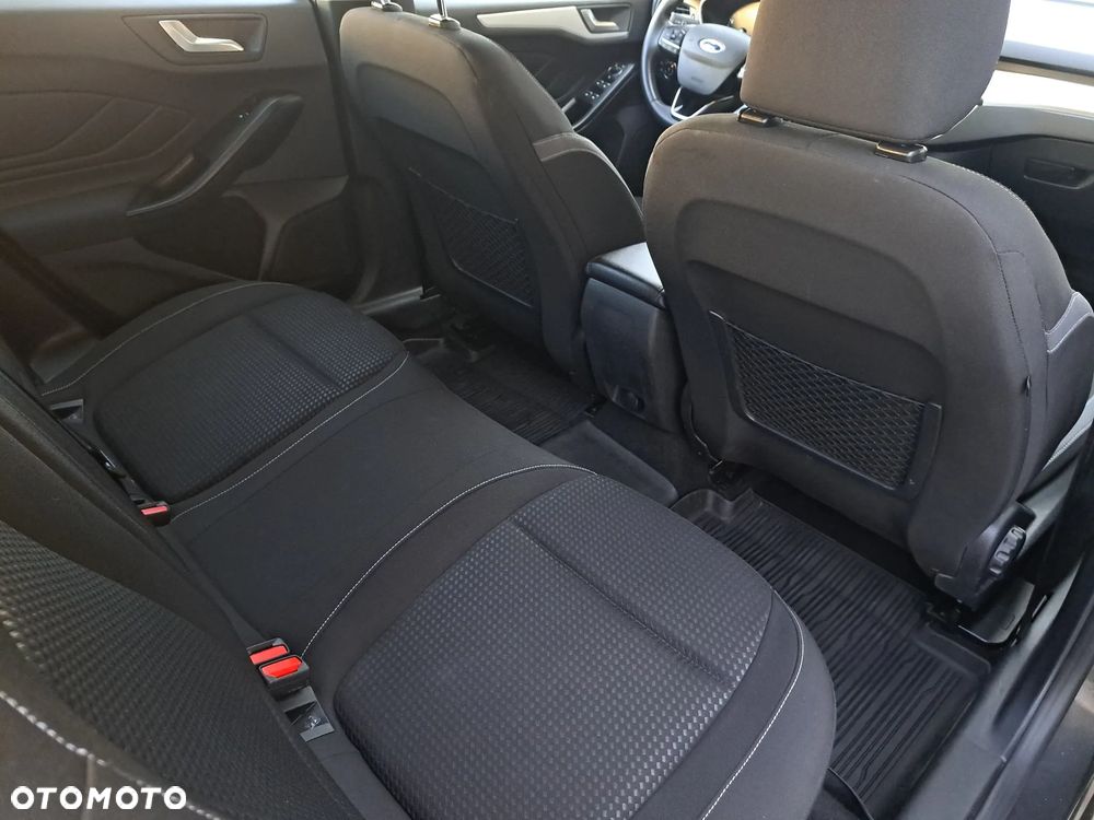 Ford Focus 1.0 EcoBoost mHEV Connected - 19
