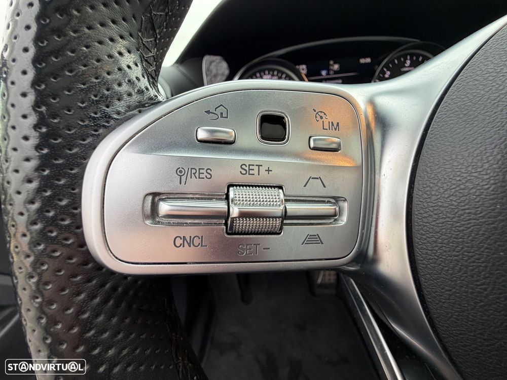 Mercedes-Benz E 220 d 9G-TRONIC AMG Line - 37